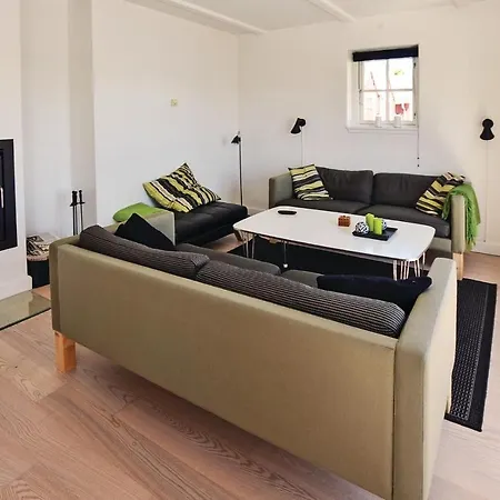 아파트 Two-bedroom In *